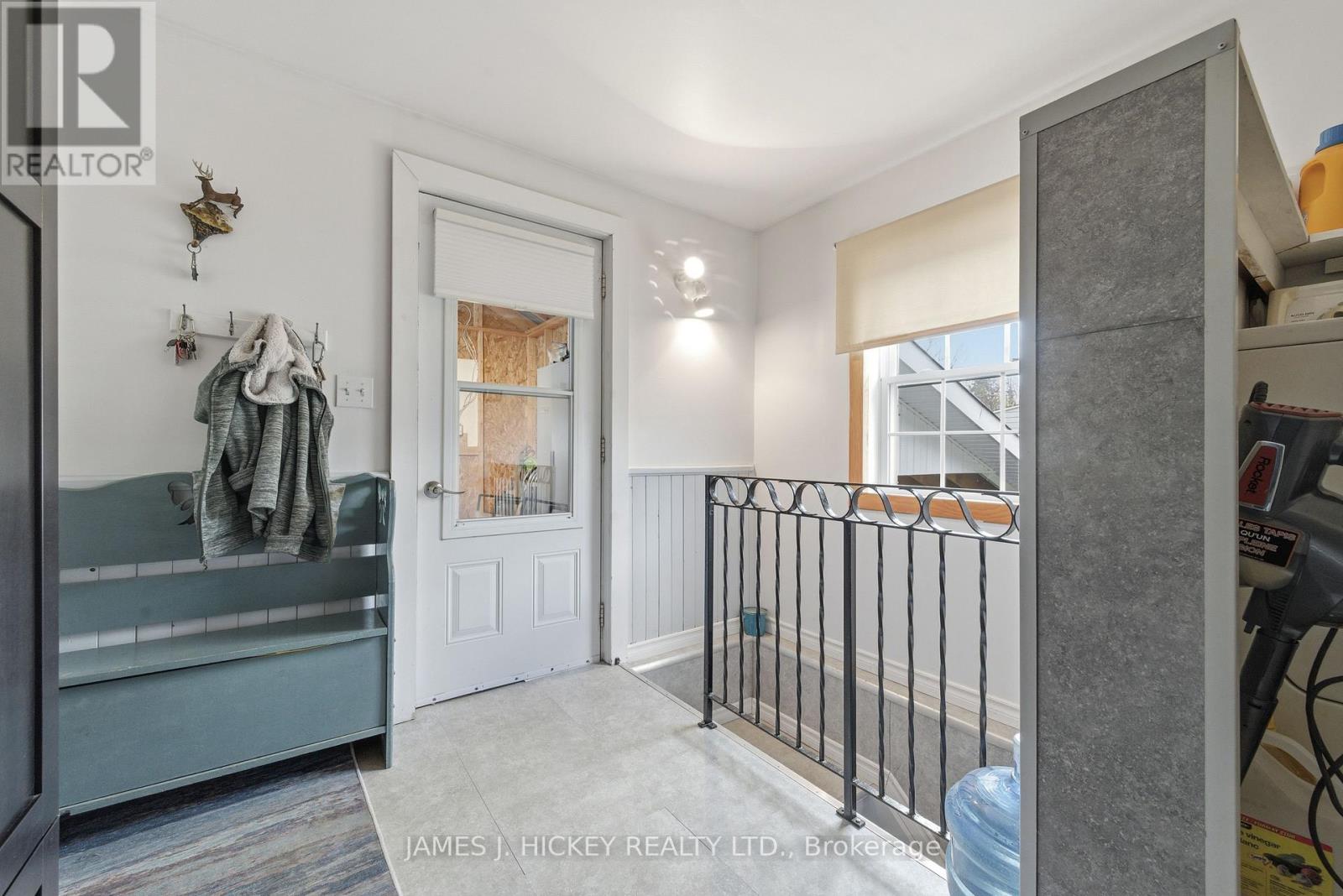 37103 Highway 17 Highway, Laurentian Hills, Ontario K0J 2H0 - Photo 19 - X12519562