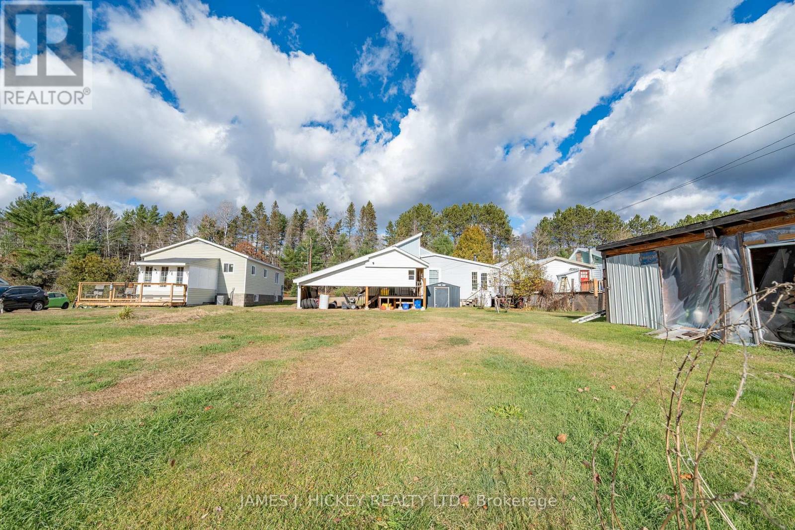 37103 Highway 17 Highway, Laurentian Hills, Ontario K0J 2H0 - Photo 26 - X12519562