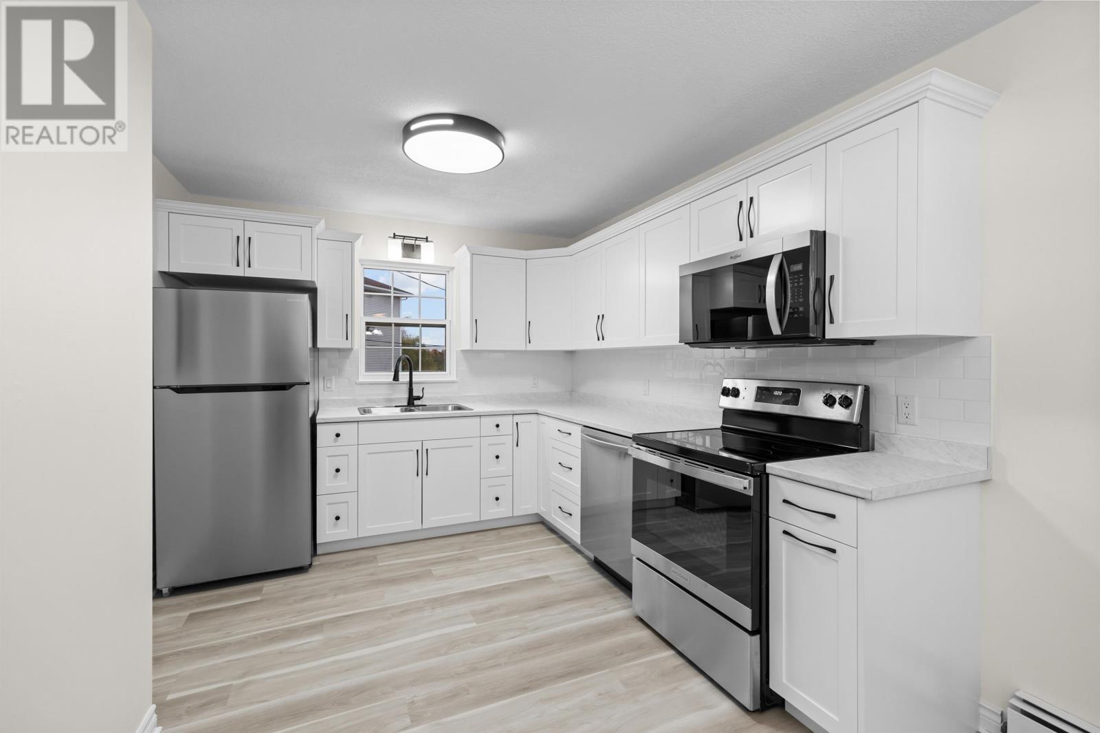 8 20 Waterview Heights, Charlottetown, Prince Edward Island  C1A 9J7 - Photo 7 - 202527461