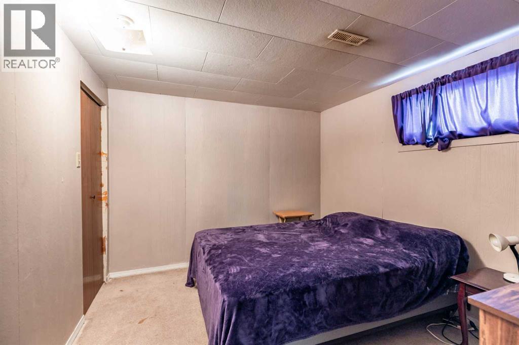 2555 & 2557 Thompson Crescent Se, Medicine Hat, Alberta  T1B 1C5 - Photo 46 - A2268165