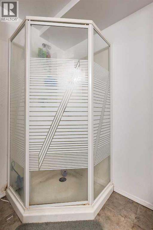 2555 & 2557 Thompson Crescent Se, Medicine Hat, Alberta  T1B 1C5 - Photo 24 - A2268165