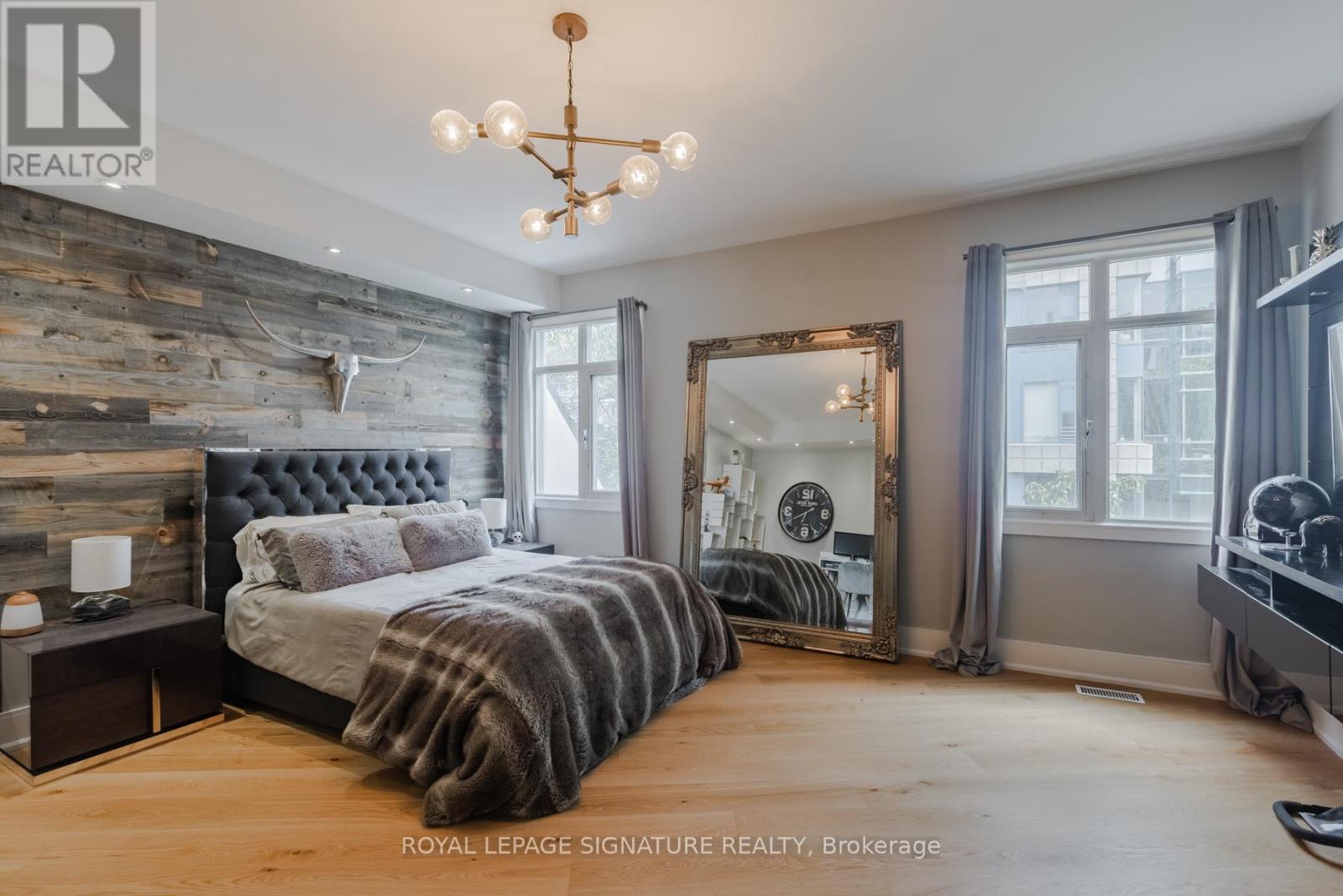 332 - 500 RICHMOND STREET W, Toronto, Ontario