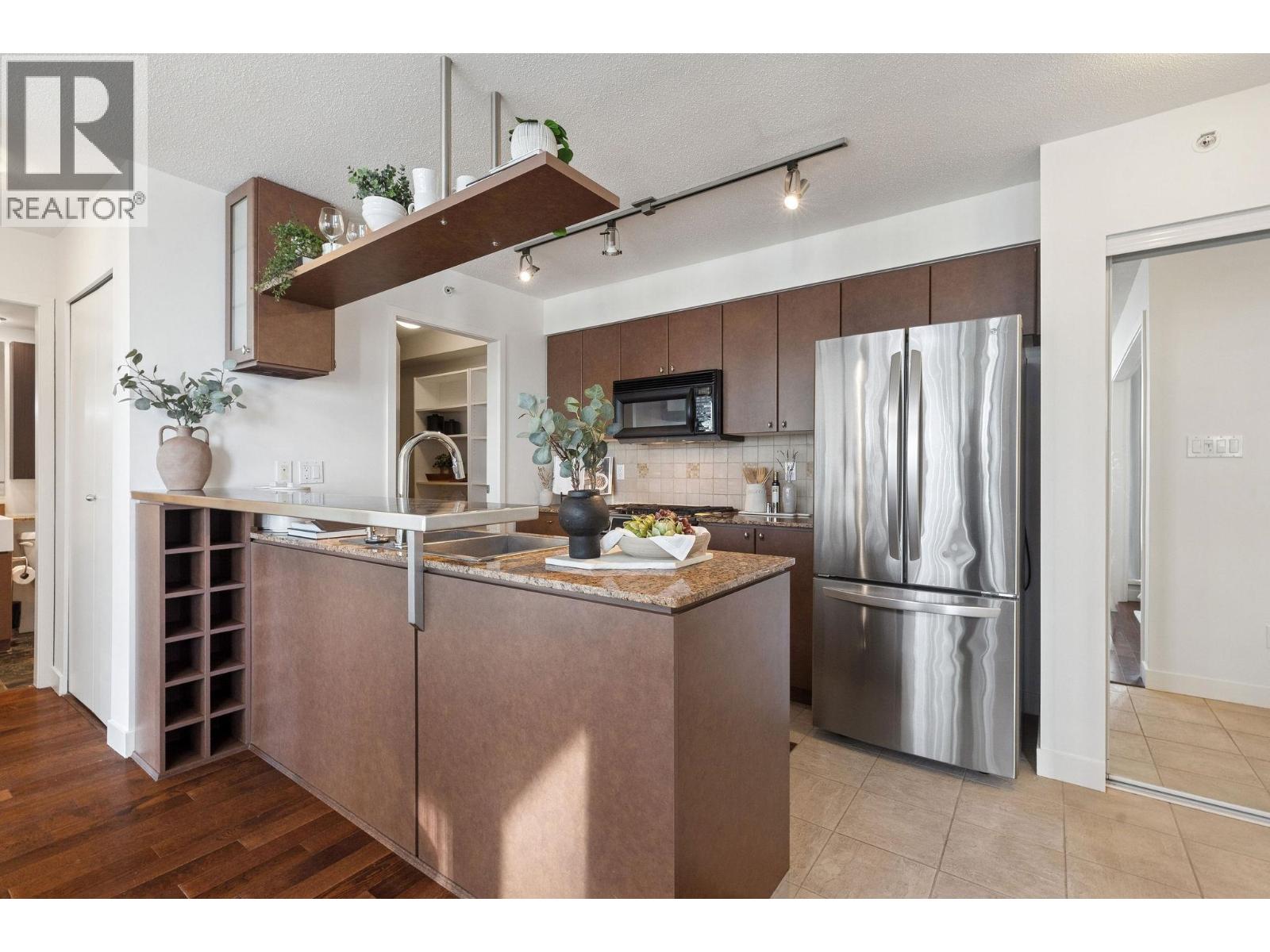 1705 1438 Richards Street, Vancouver, British Columbia V6Z 3B8 - Photo 8 - R3064626