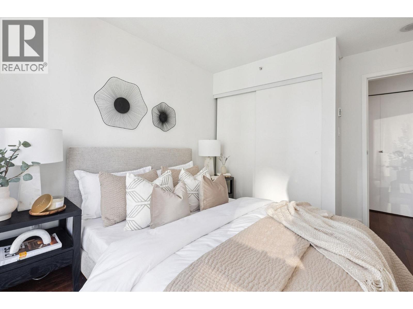 1705 1438 Richards Street, Vancouver, British Columbia V6Z 3B8 - Photo 11 - R3064626