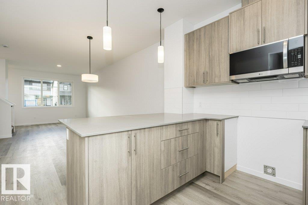 326 Edgemont Dr Nw, Edmonton, Alberta  T6M 3G7 - Photo 9 - E4459426