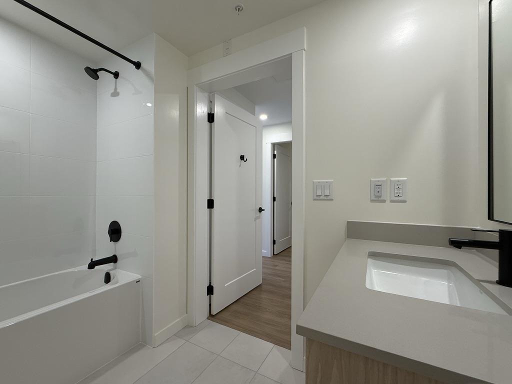 204 27218 Aldergrove Town Centre Drive, Langley, British Columbia V4W 0E4 - Photo 13 - R3065457