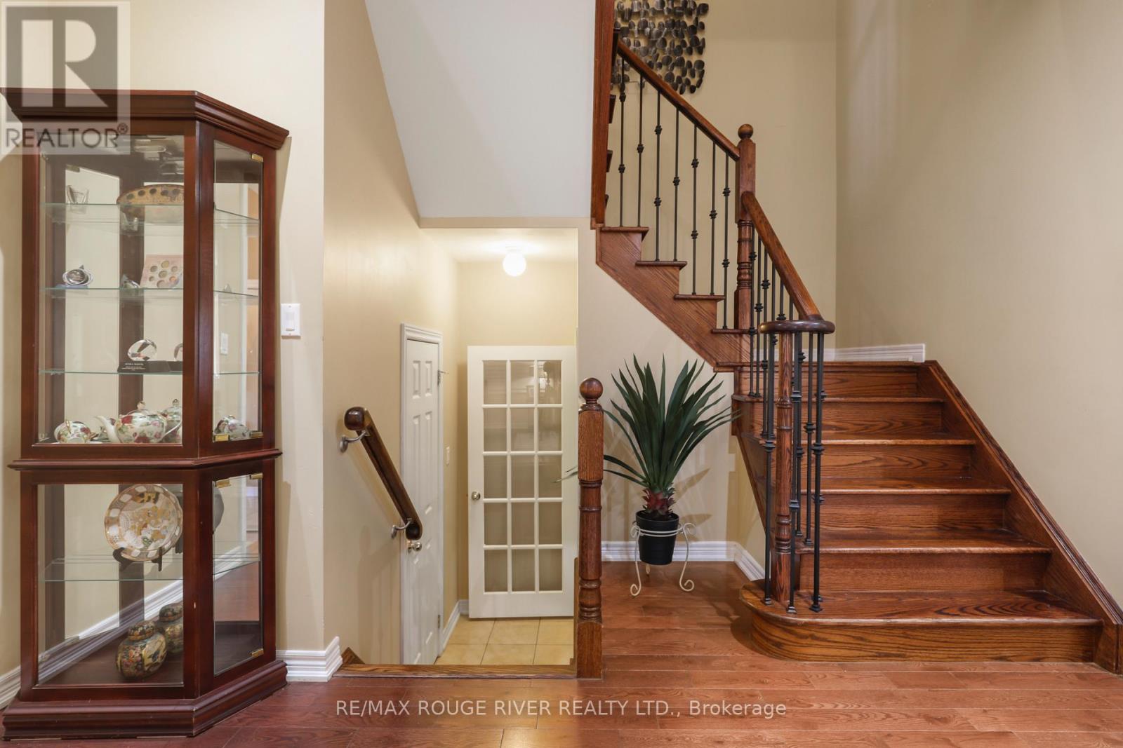 1932 Treetop Way, Pickering, Ontario  L1V 0B4 - Photo 17 - E12517804