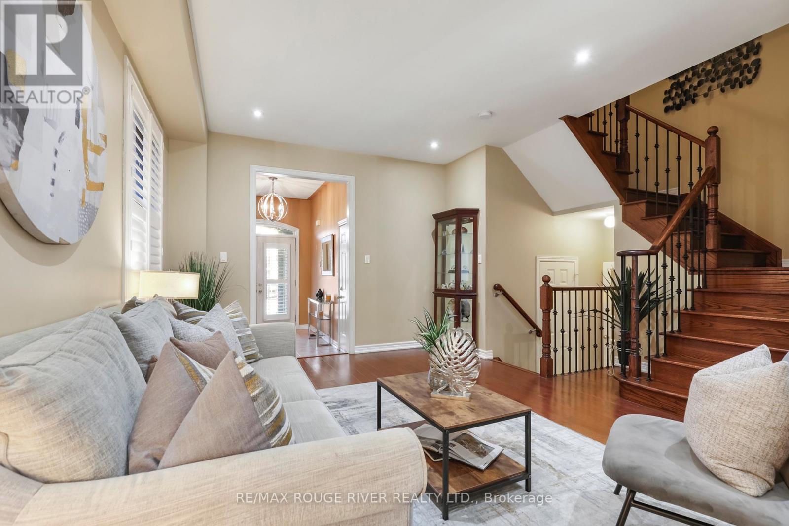 1932 Treetop Way, Pickering, Ontario  L1V 0B4 - Photo 8 - E12517804