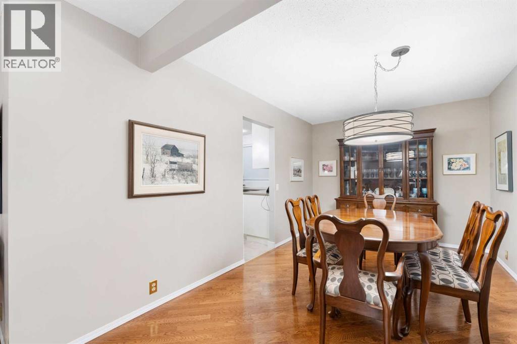 48 Thornwood Close Nw, Calgary, Alberta  T2K 5K3 - Photo 15 - A2262334