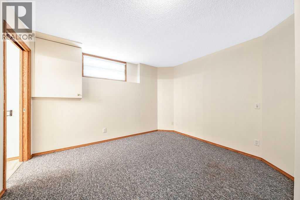 109 Lakeside Greens, Chestermere, Alberta  T1X 1B9 - Photo 24 - A2269266