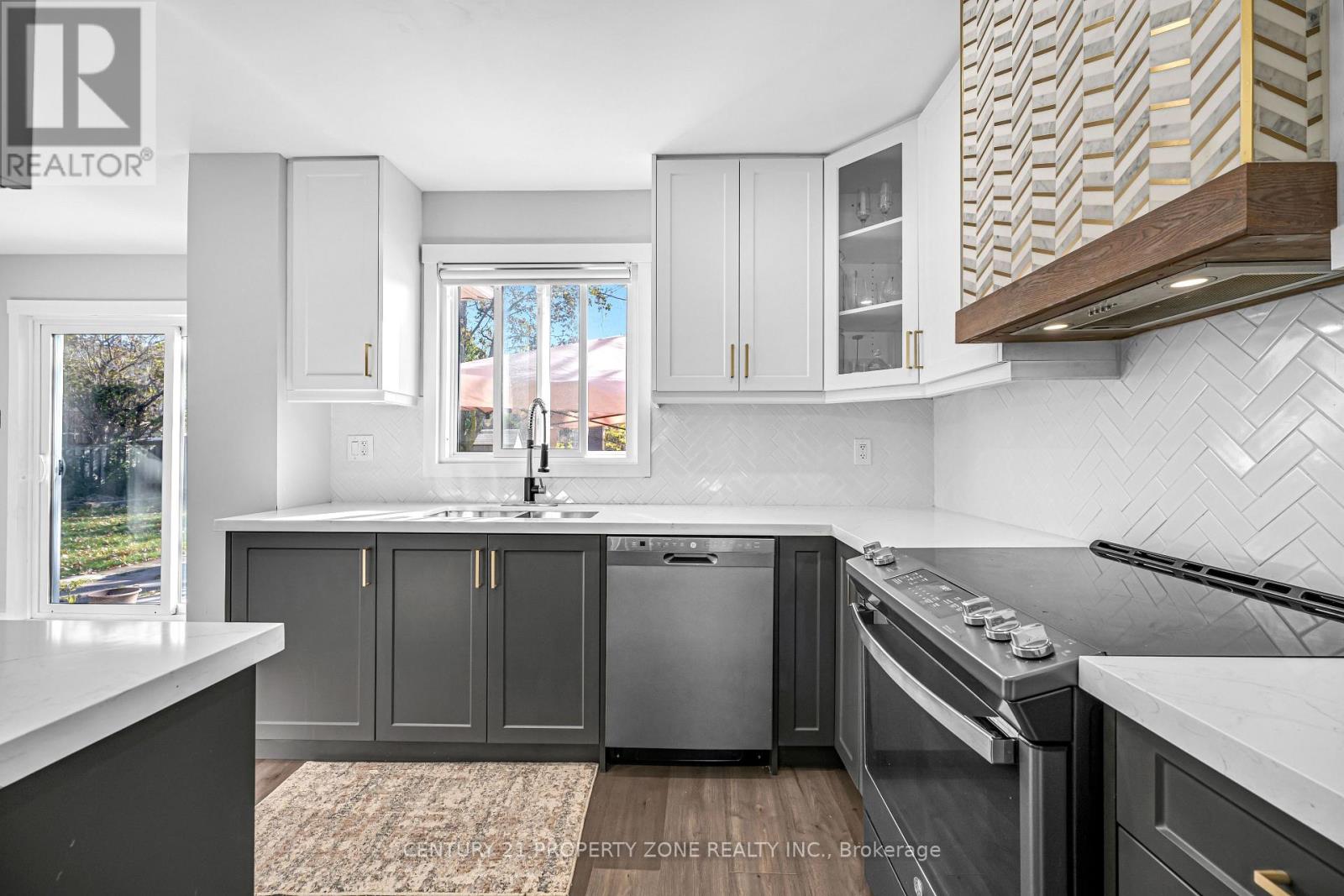 703 Mountjoy Court, Oshawa, Ontario L1K 1W8 - Photo 7 - E12519620