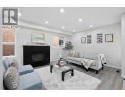 124 LAIDLAW DRIVE, Barrie, Ontario