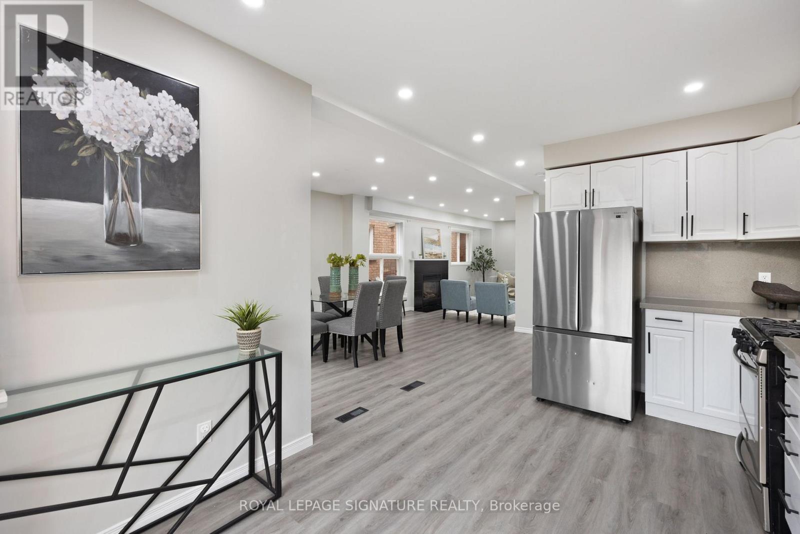 124 Laidlaw Drive, Barrie, Ontario  L4N 7R9 - Photo 12 - S12519592