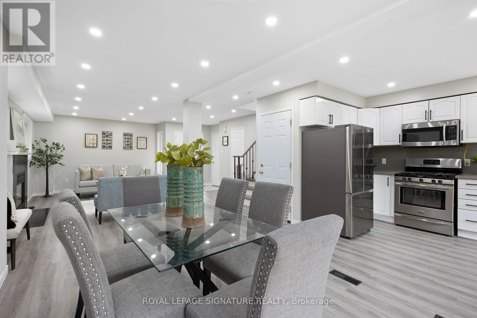 124 Laidlaw Drive, Barrie, Ontario  L4N 7R9 - Photo 8 - S12519592