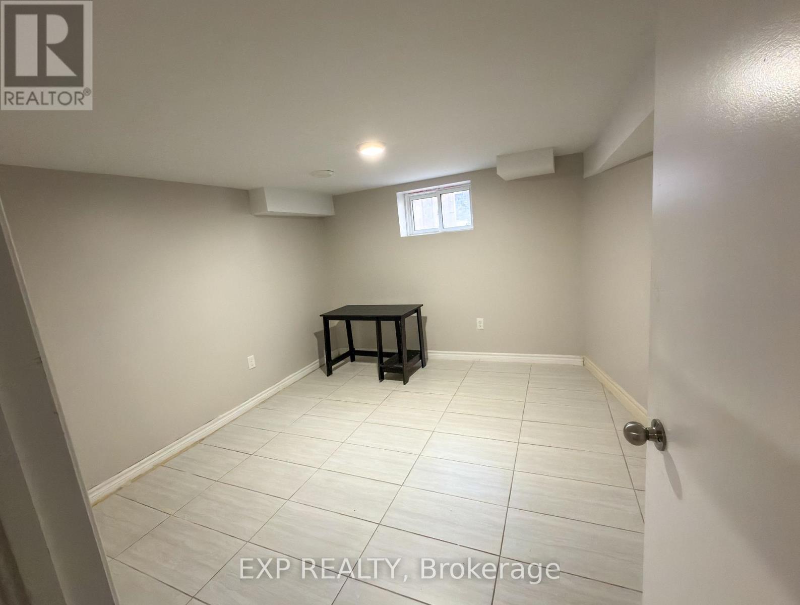 642 Base Line Road E, London South, Ontario  N6C 2R4 - Photo 20 - X12518570