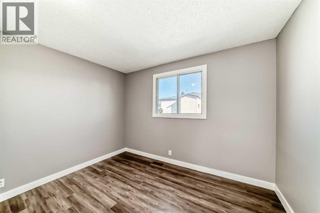 327 Falshire Way Ne, Calgary, Alberta  T3J 2B3 - Photo 21 - A2261149