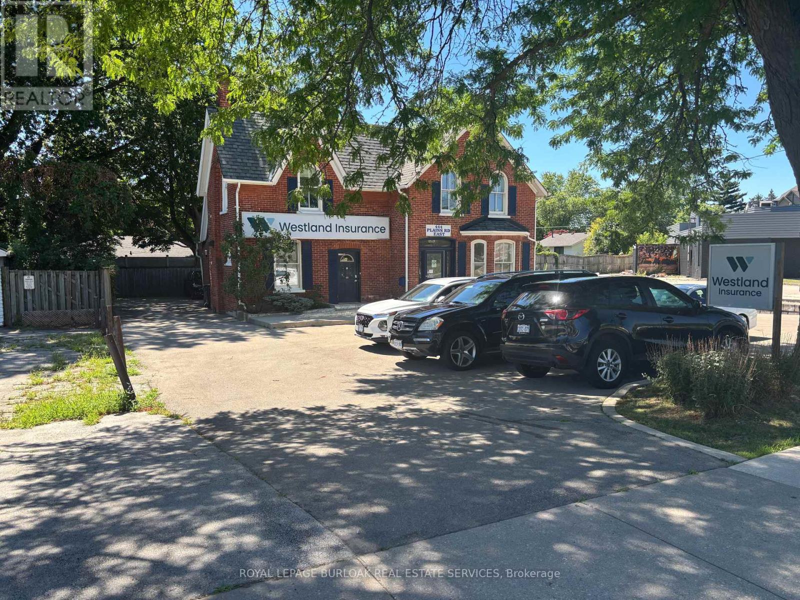 446 Plains Road E, Burlington, Ontario  L7T 2E1 - Photo 2 - W12519532