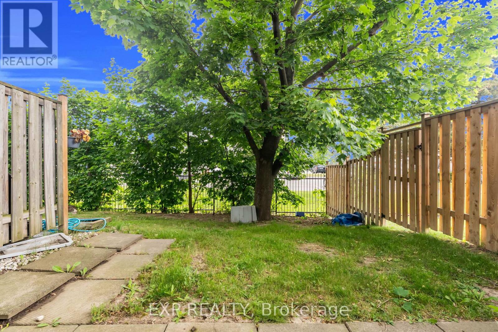35 Mccallum Court, Brampton, Ontario  L6W 3M3 - Photo 12 - W12519552