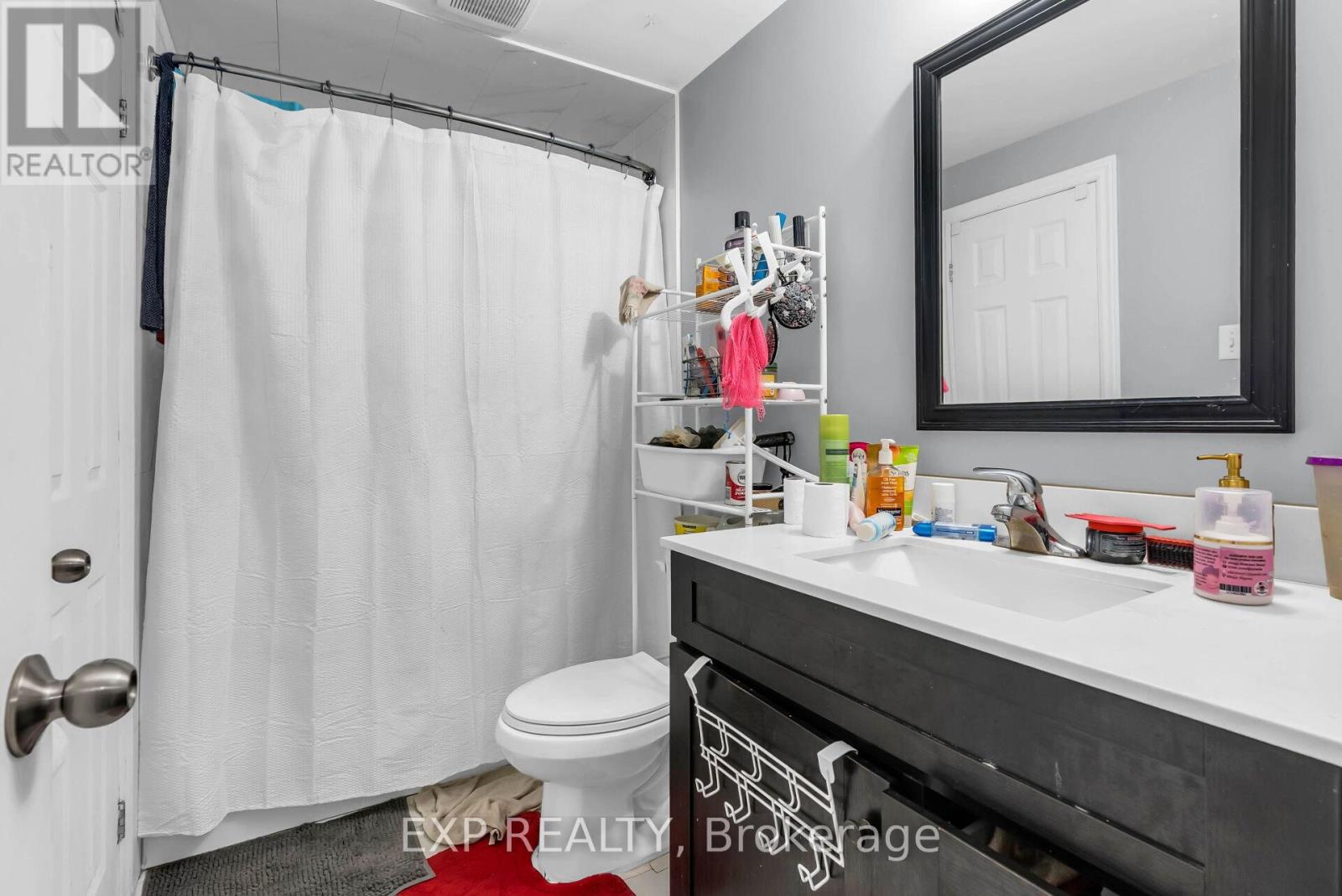 35 Mccallum Court, Brampton, Ontario  L6W 3M3 - Photo 8 - W12519552