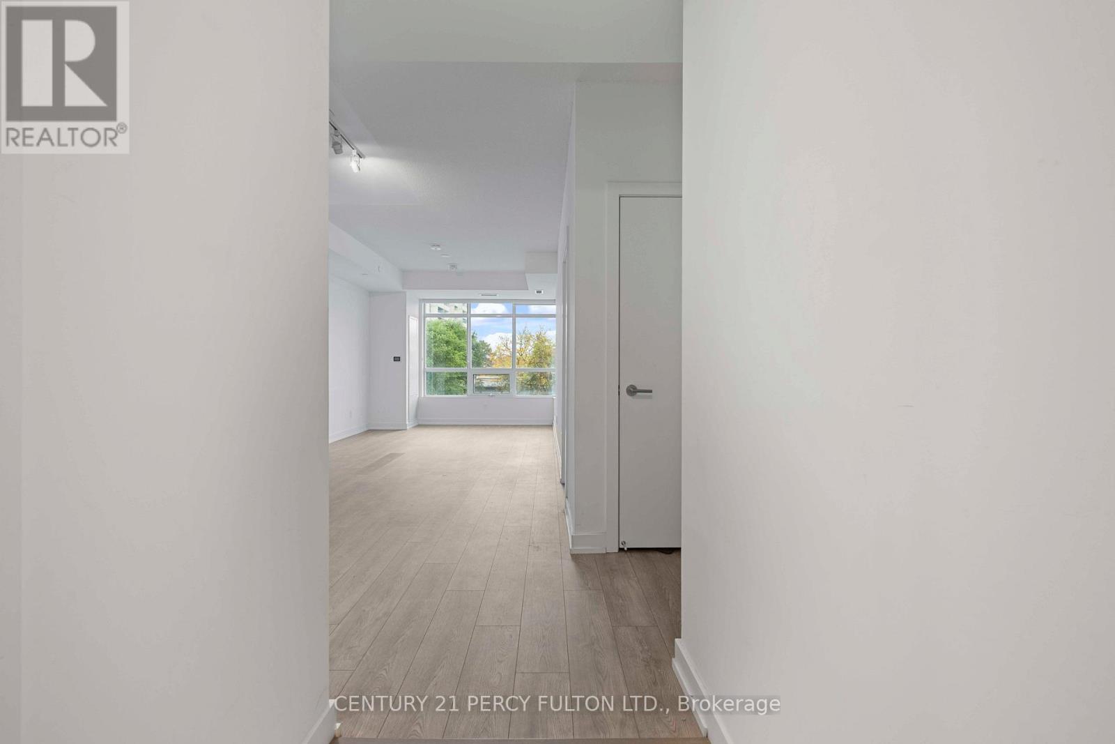 204 - 10 Wilby Crescent, Toronto, Ontario  M9N 1E5 - Photo 5 - W12519558