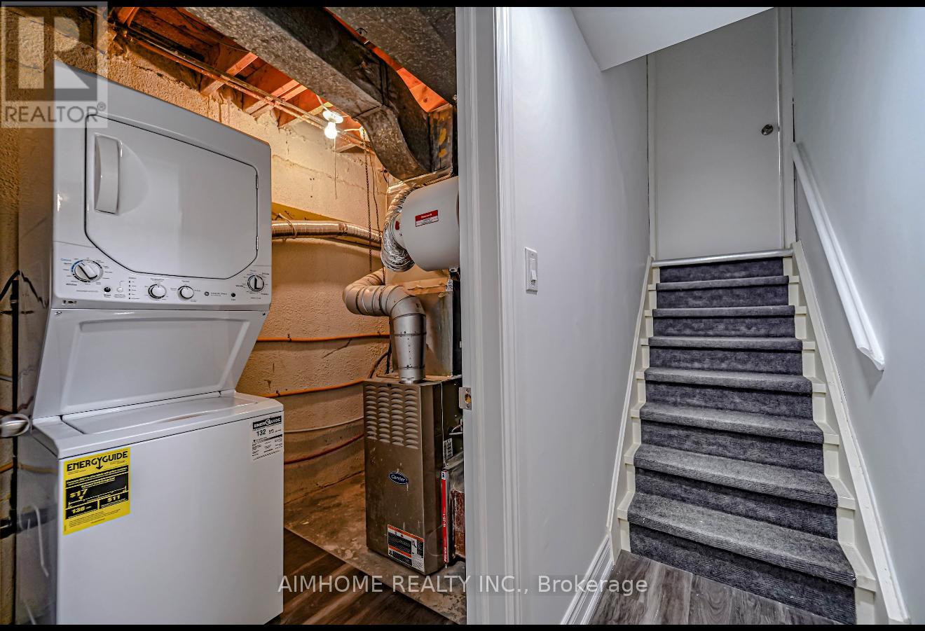 Lower - 345 Montego Road, Mississauga, Ontario  L5B 1C6 - Photo 7 - W12519572