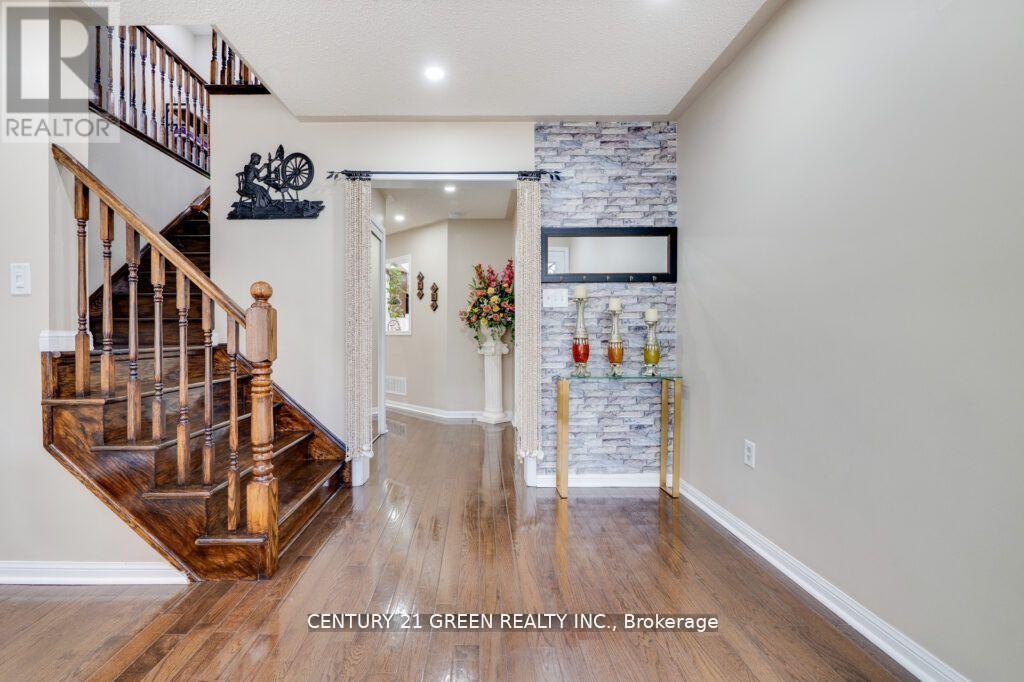 1107 Barr Crescent, Milton, Ontario  L9T 6Y3 - Photo 11 - W12519598