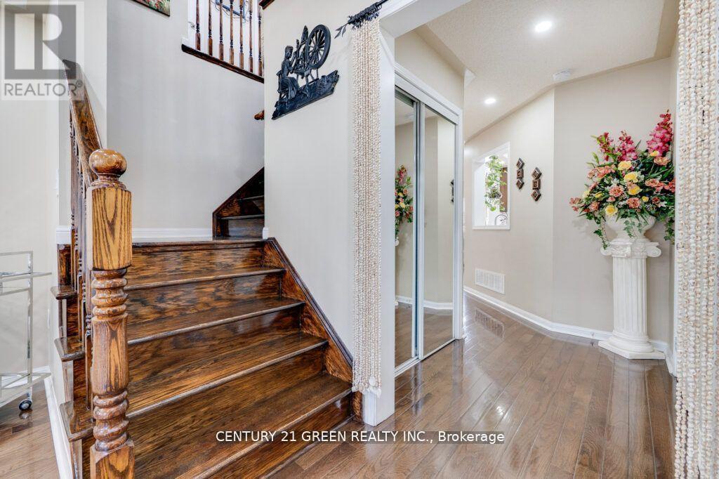 1107 Barr Crescent, Milton, Ontario  L9T 6Y3 - Photo 13 - W12519598