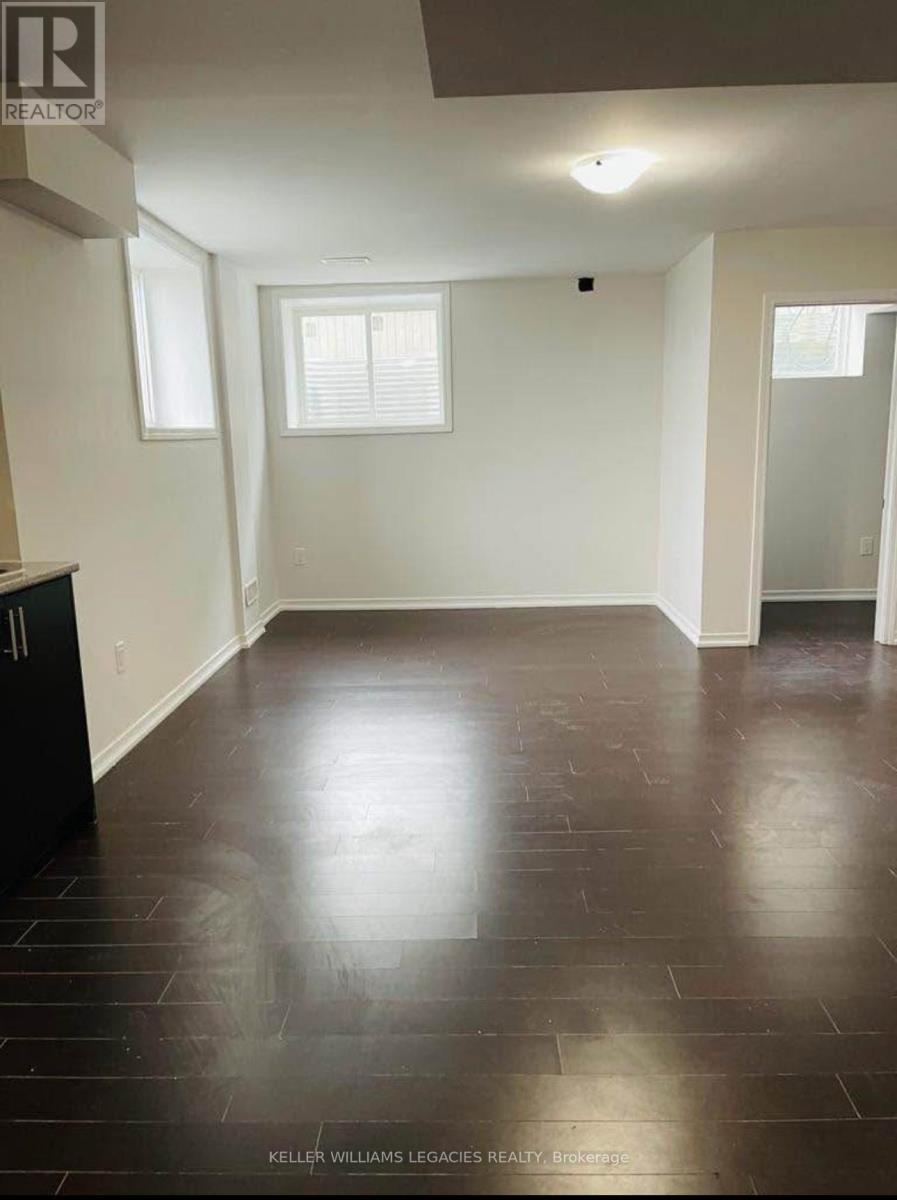 602 Remembrance Road, Brampton, Ontario  L7A 0C7 - Photo 2 - W12519612