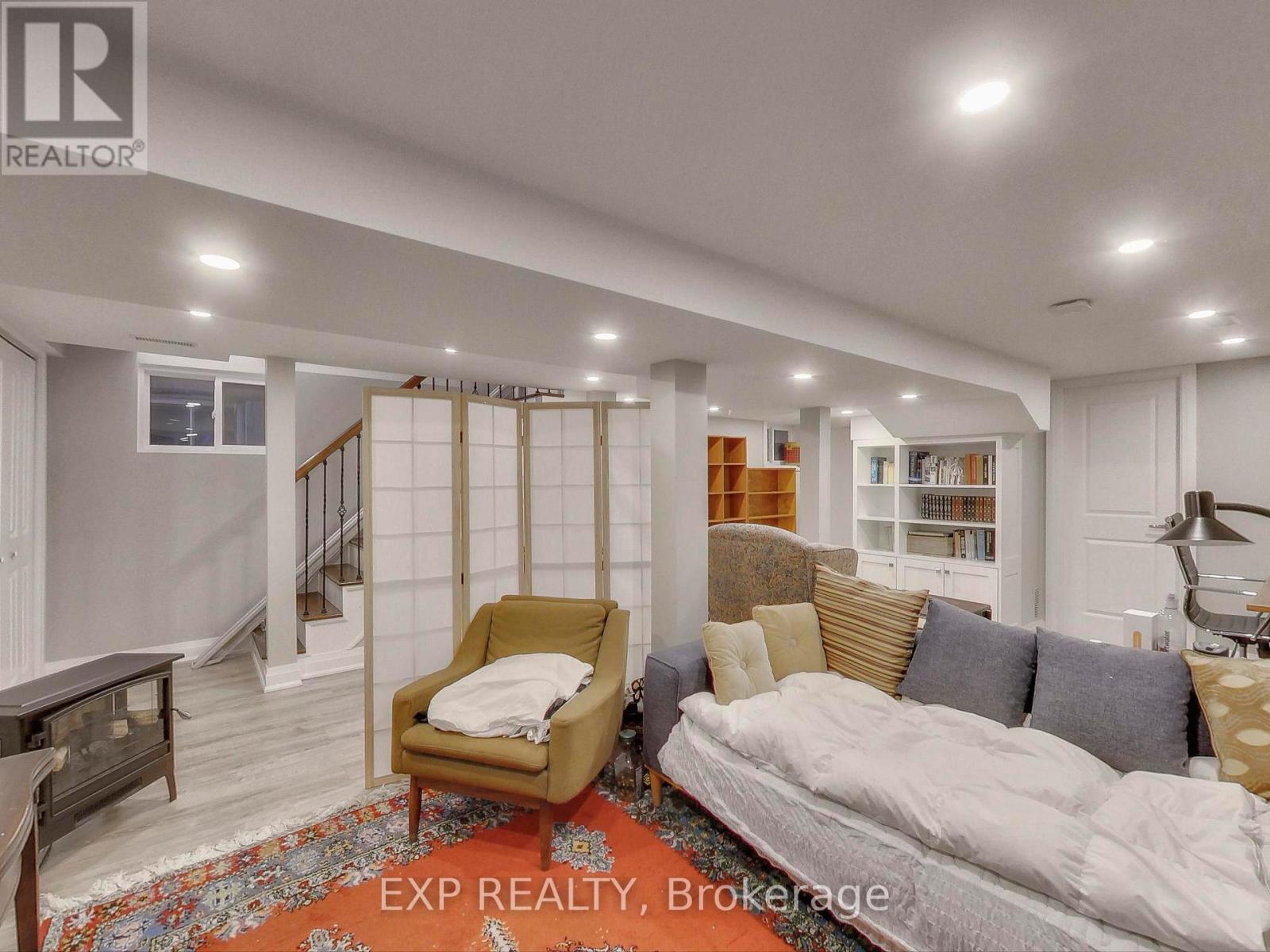 29 Cloverdale Road, Toronto, Ontario M6N 3L6 - Photo 27 - W12519622