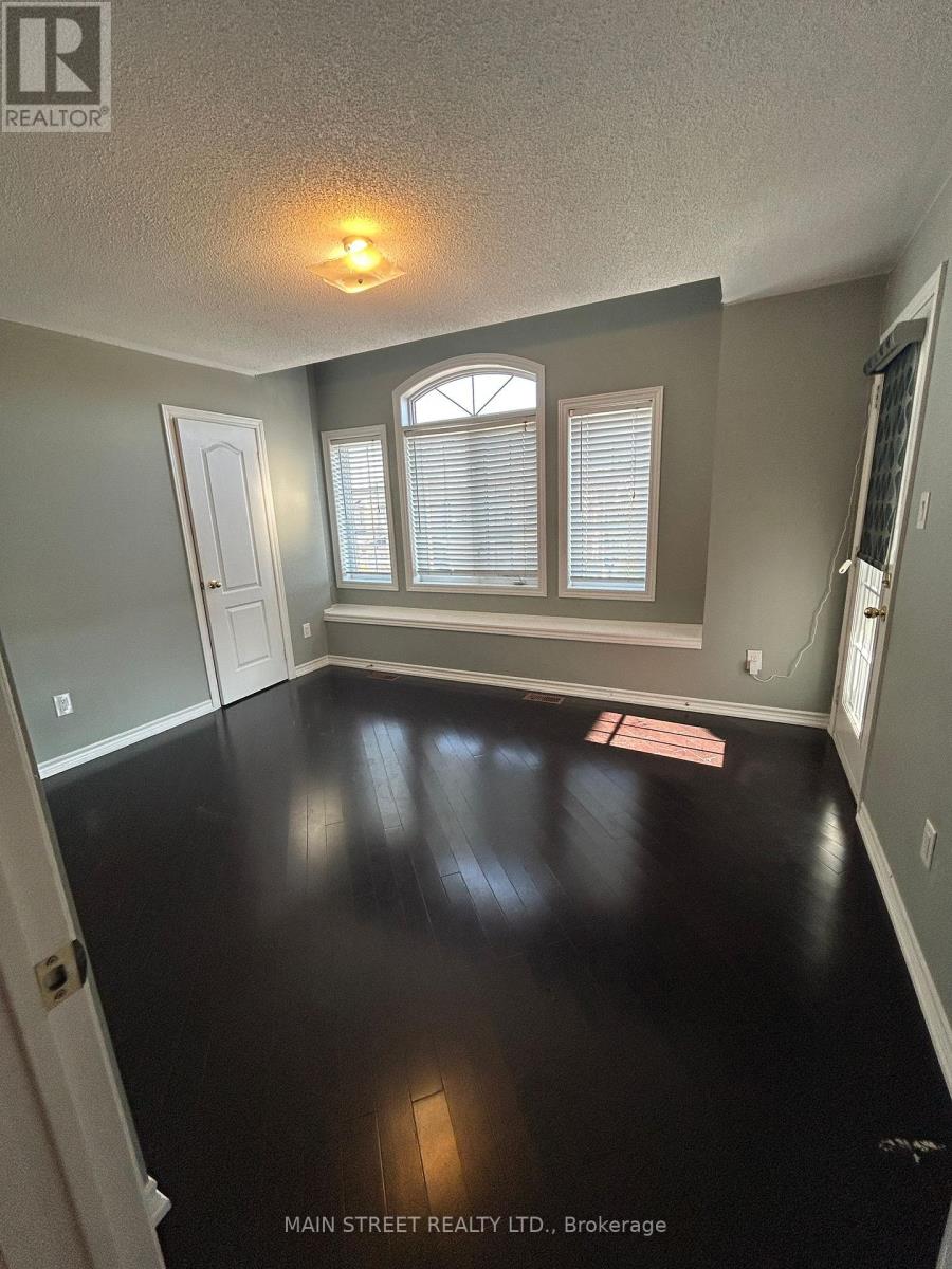 84 Pannahill Drive, Brampton, Ontario  L6P 3B3 - Photo 12 - W12519626