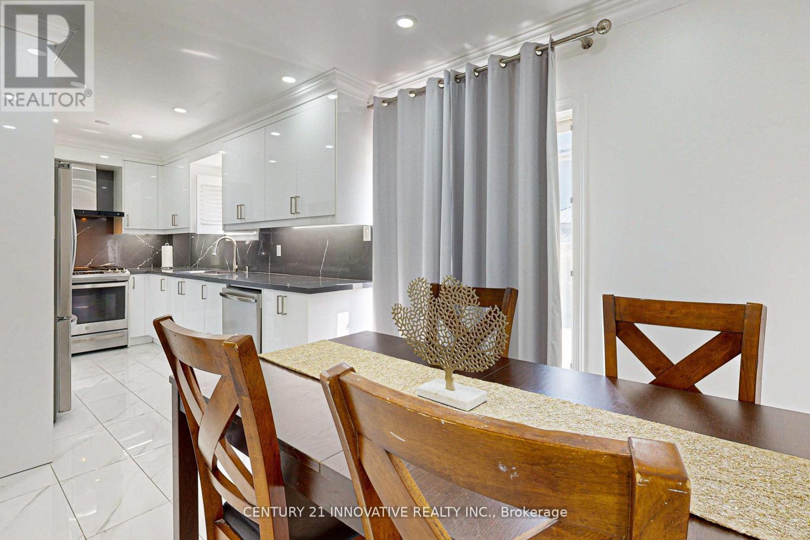 31 Stable Gate, Brampton, Ontario  L7A 1V7 - Photo 12 - W12519632