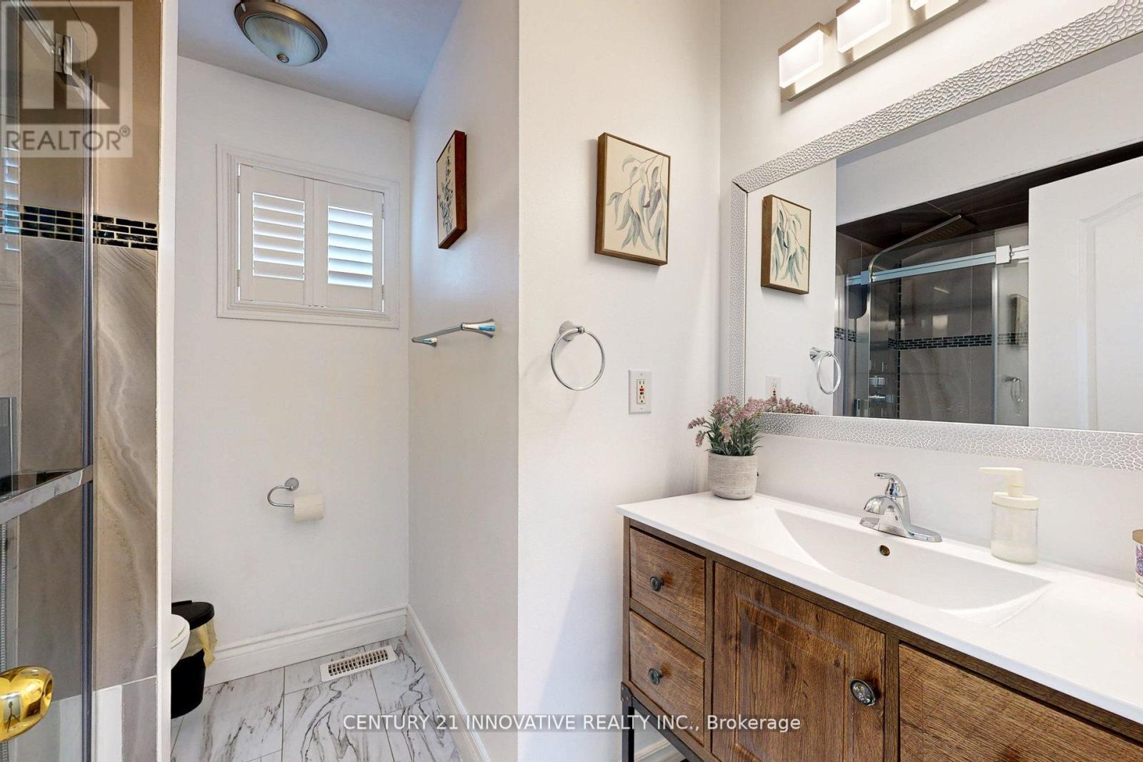 31 Stable Gate, Brampton, Ontario  L7A 1V7 - Photo 24 - W12519632