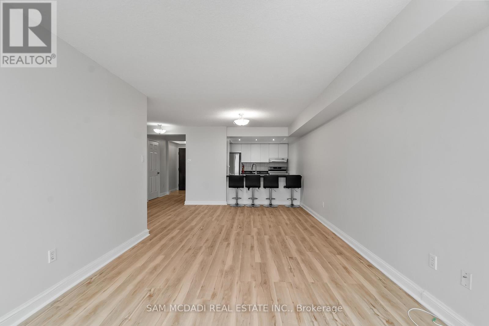 2106 - 24 Hanover Road S, Brampton, Ontario  L6S 5K8 - Photo 14 - W12519642