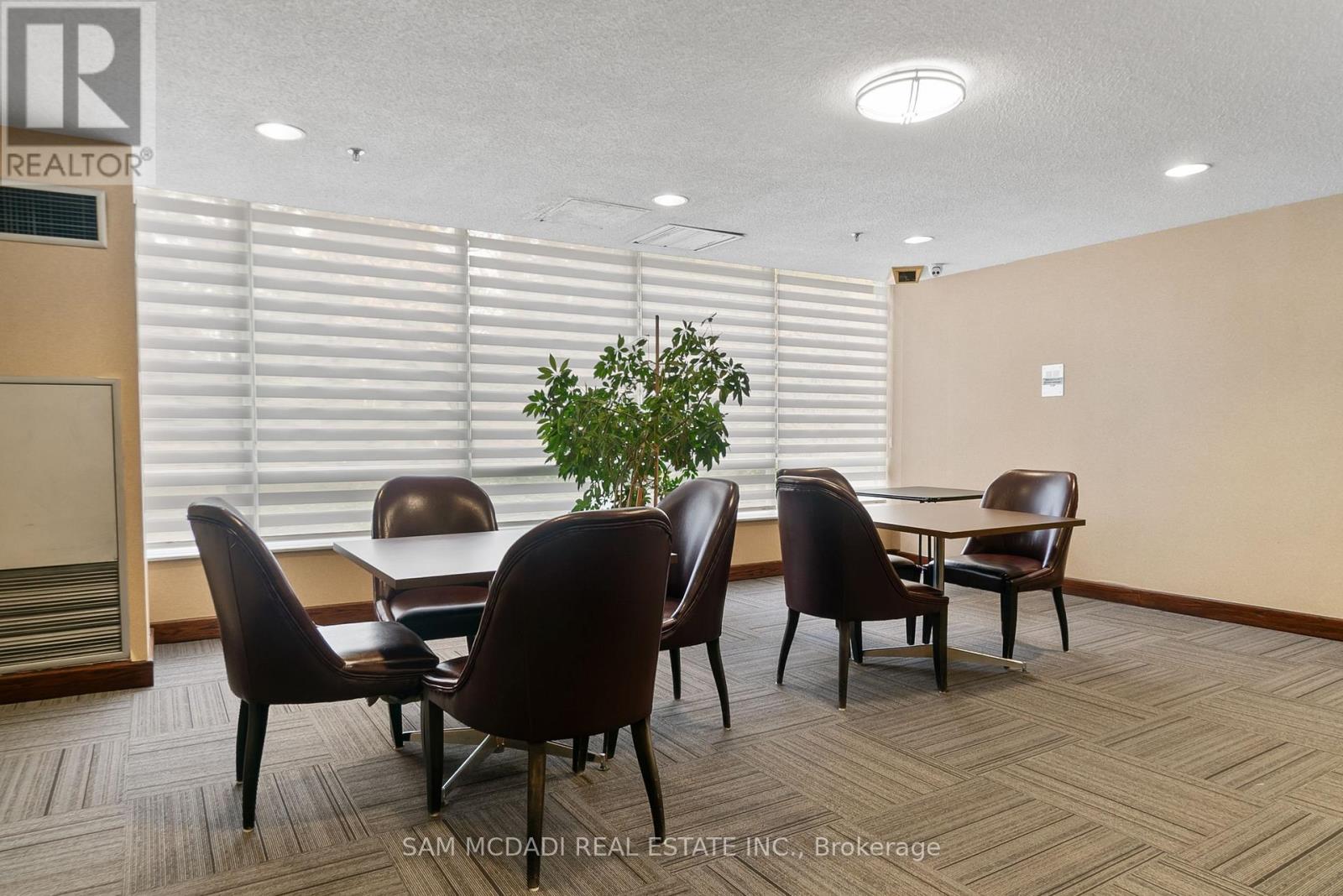 2106 - 24 Hanover Road S, Brampton, Ontario  L6S 5K8 - Photo 19 - W12519642