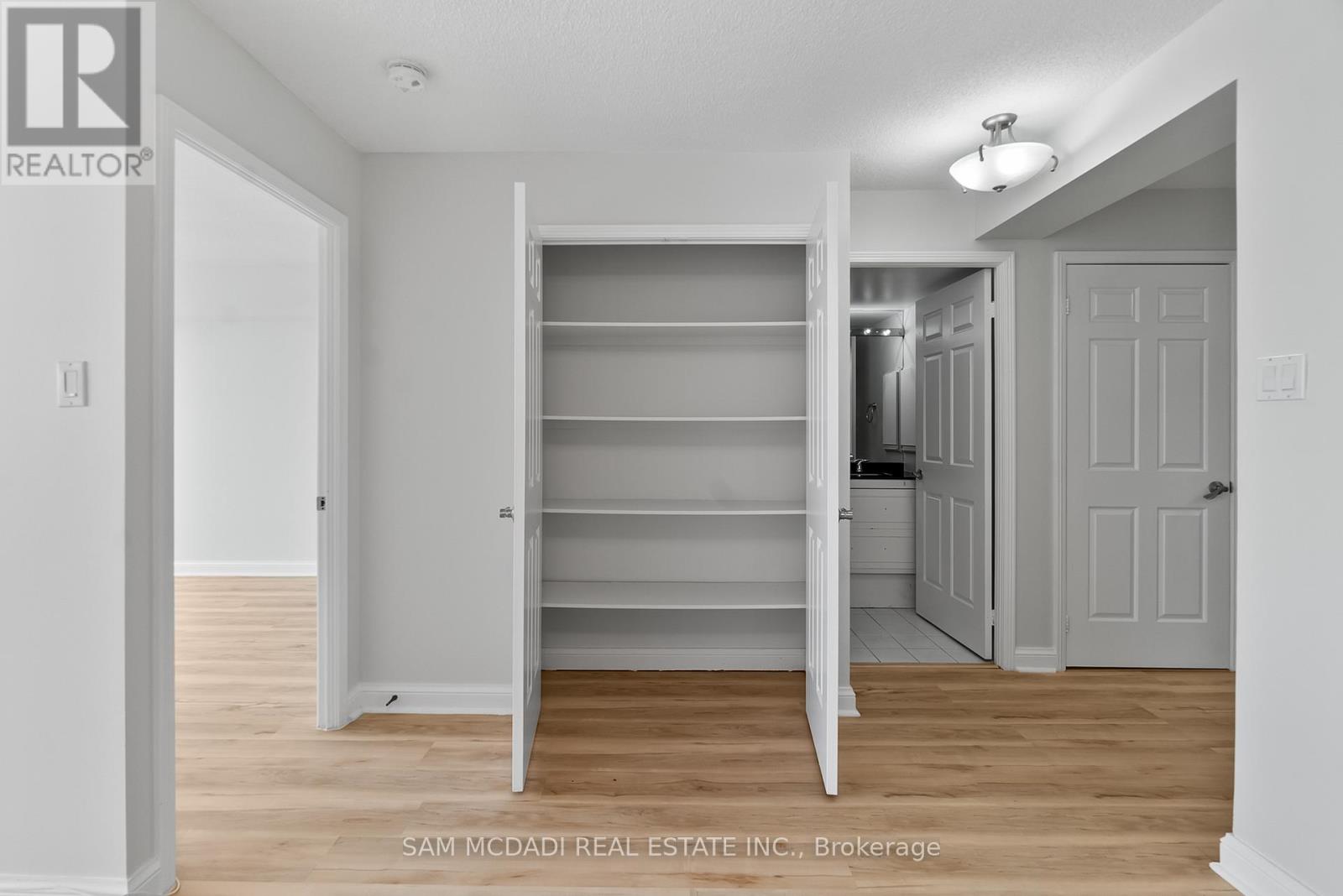 2106 - 24 Hanover Road S, Brampton, Ontario  L6S 5K8 - Photo 20 - W12519642