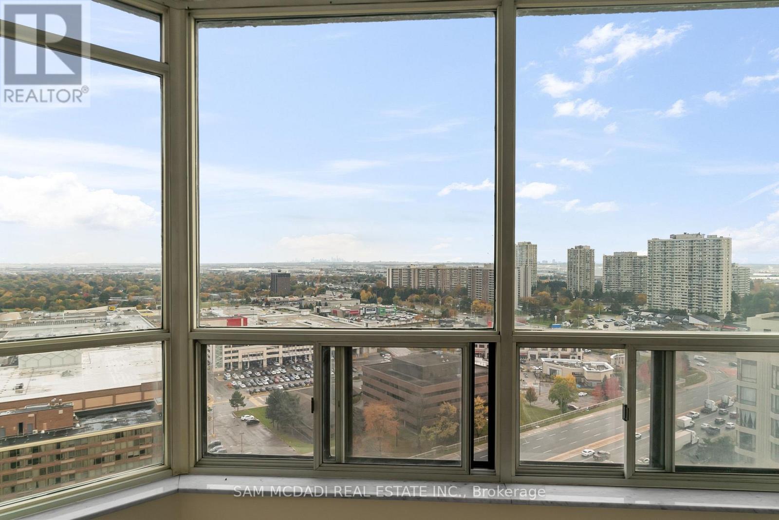 2106 - 24 Hanover Road S, Brampton, Ontario  L6S 5K8 - Photo 21 - W12519642