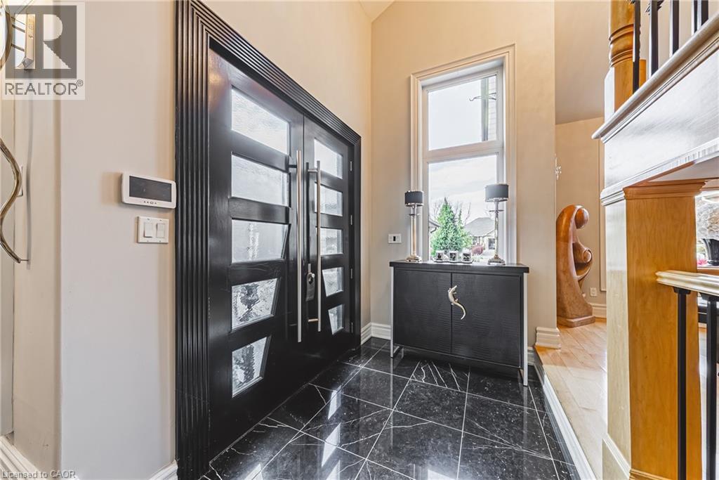 712 Highvalley Road, Ancaster, Ontario  L9R 4E9 - Photo 7 - 40786277