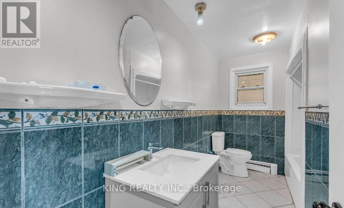 290 Lincoln Road, Waterloo, Ontario  N2J 2P5 - Photo 17 - X12445453