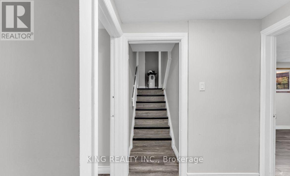 290 Lincoln Road, Waterloo, Ontario  N2J 2P5 - Photo 22 - X12445453