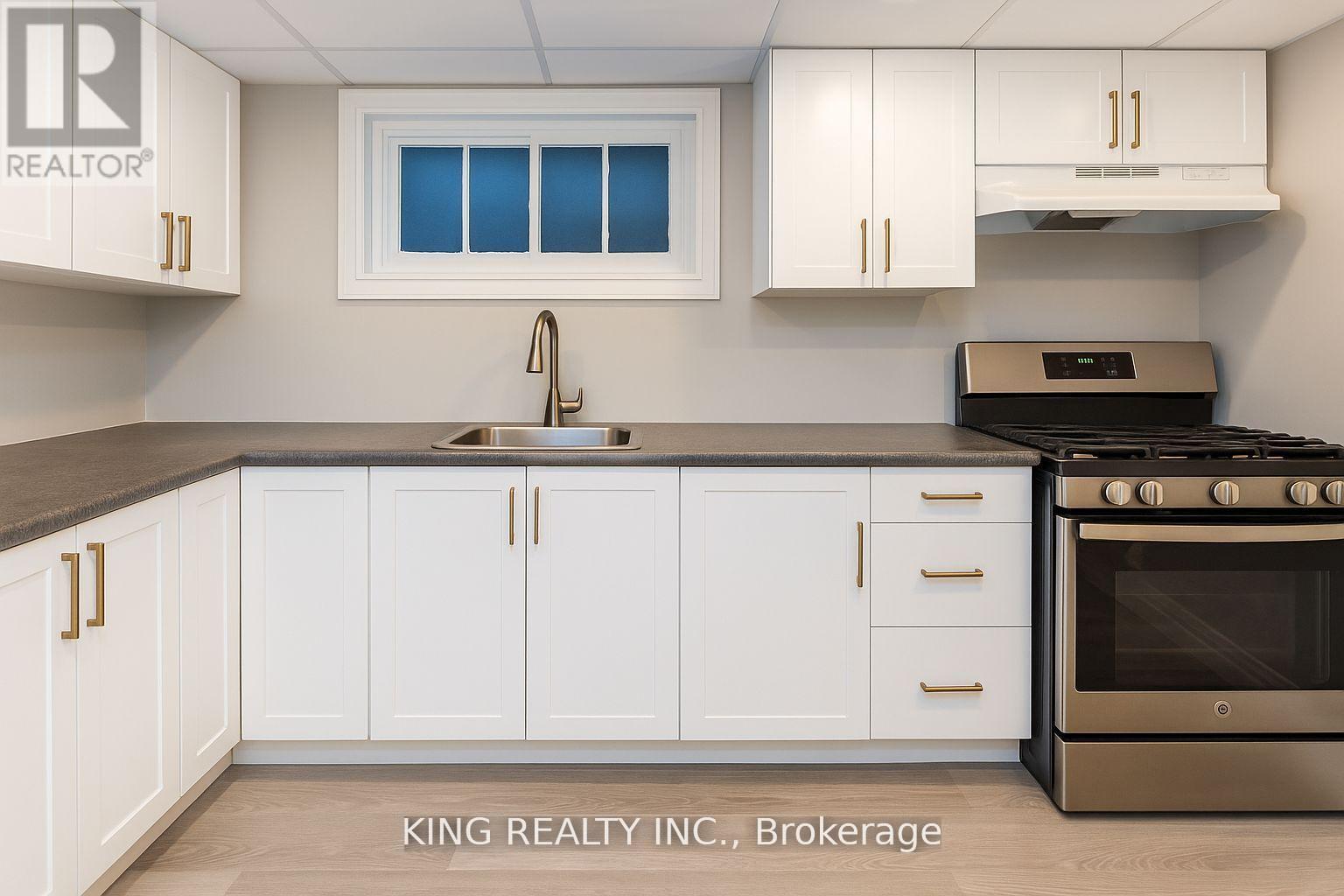 290 Lincoln Road, Waterloo, Ontario  N2J 2P5 - Photo 27 - X12445453