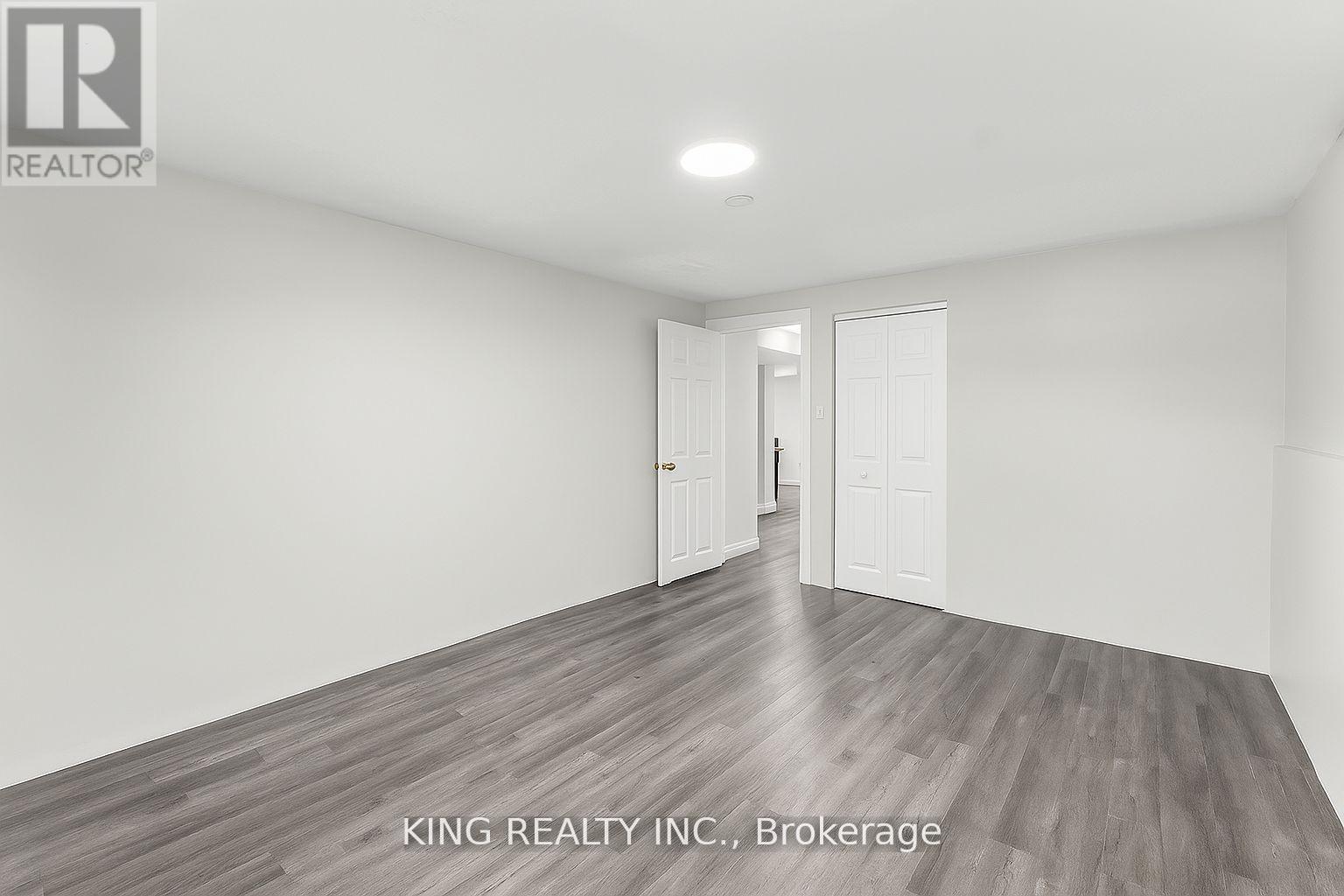 290 Lincoln Road, Waterloo, Ontario  N2J 2P5 - Photo 25 - X12445453