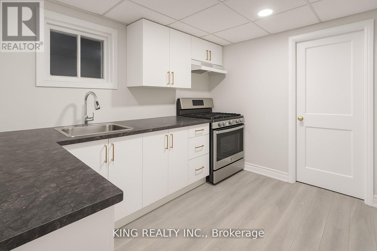 290 Lincoln Road, Waterloo, Ontario  N2J 2P5 - Photo 28 - X12445453