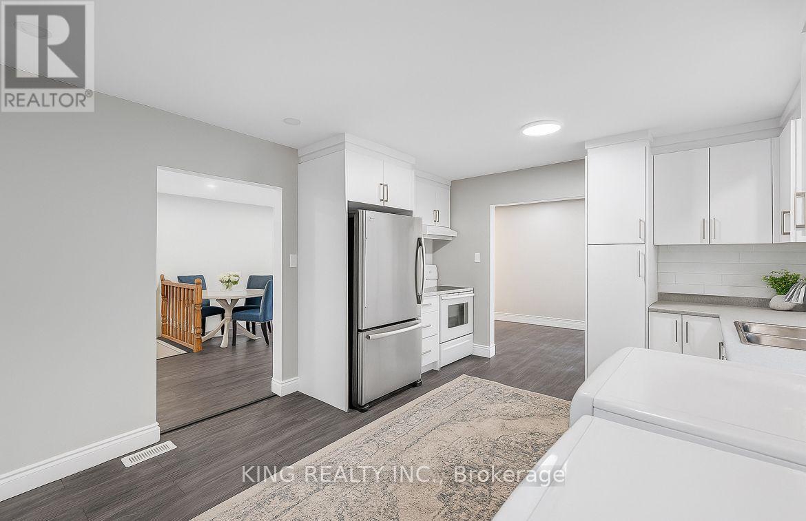 290 Lincoln Road, Waterloo, Ontario  N2J 2P5 - Photo 4 - X12445453