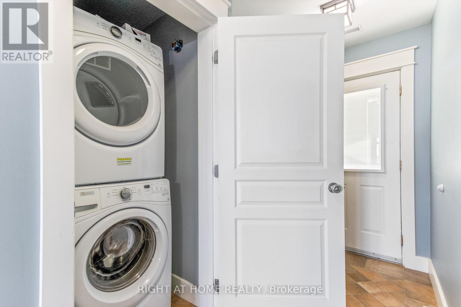 229 - 130 Fairway Court, Blue Mountains, Ontario N3W 1Y1 - Photo 32 - X12508834