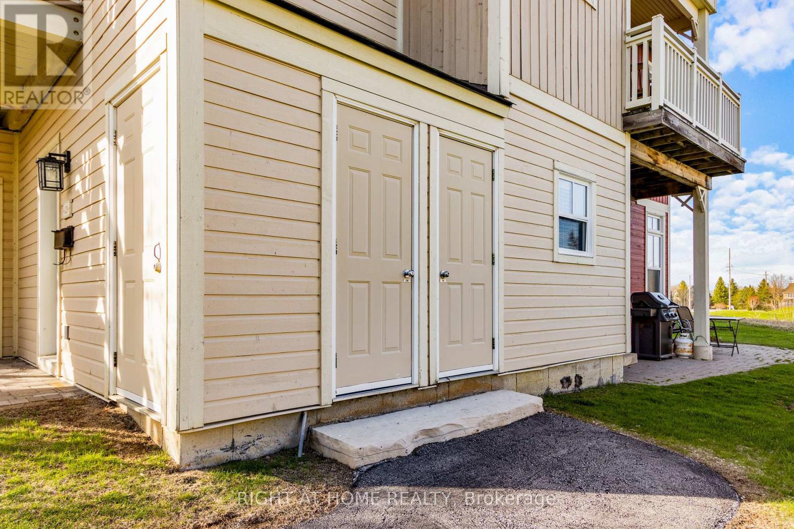 229 - 130 Fairway Court, Blue Mountains, Ontario N3W 1Y1 - Photo 33 - X12508834