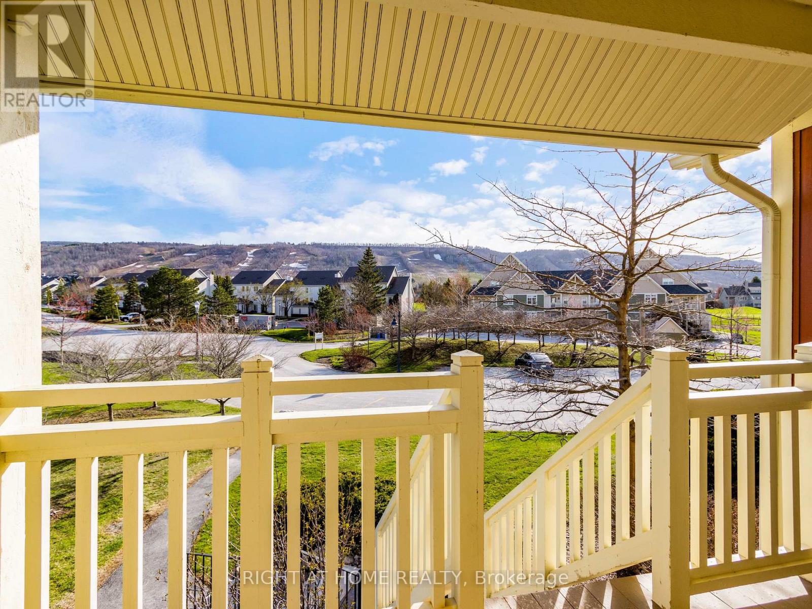 229 - 130 Fairway Court, Blue Mountains, Ontario N3W 1Y1 - Photo 7 - X12508834