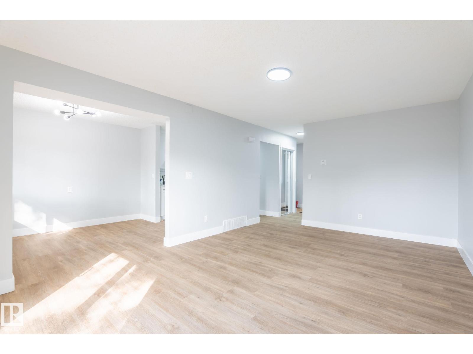 2309 85 St Nw, Edmonton, Alberta T6K 3H1 - Photo 8 - E4465008