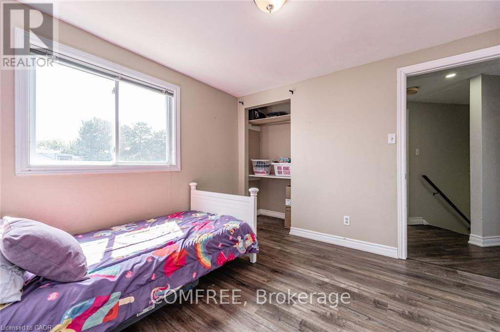 26 - 60 Elmsdale Drive, Kitchener, Ontario  N2E 2G4 - Photo 29 - X12519654