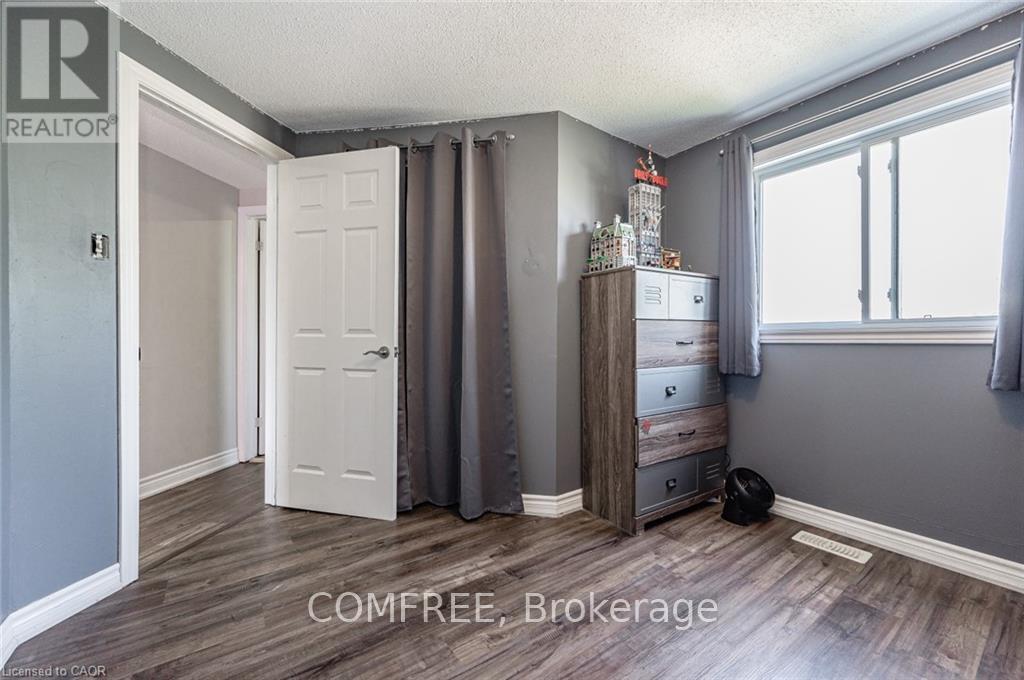 26 - 60 Elmsdale Drive, Kitchener, Ontario  N2E 2G4 - Photo 31 - X12519654