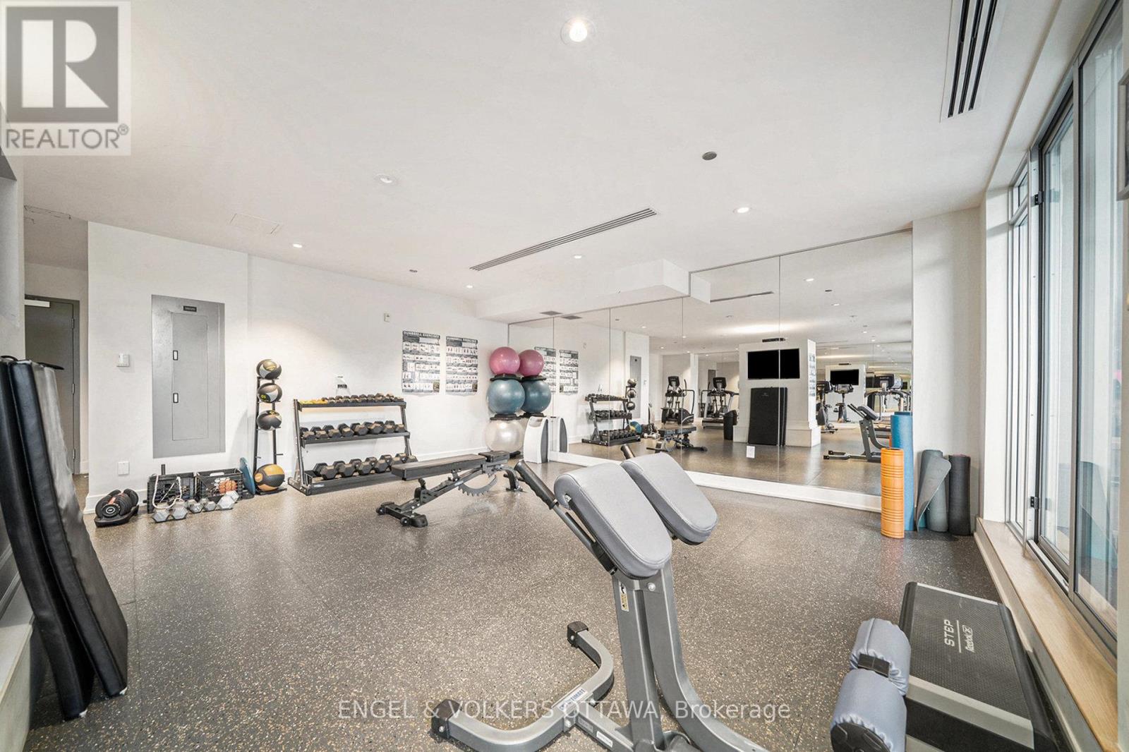 605 - 7 Marquette Avenue, Ottawa, Ontario  K1L 8A7 - Photo 17 - X12519694